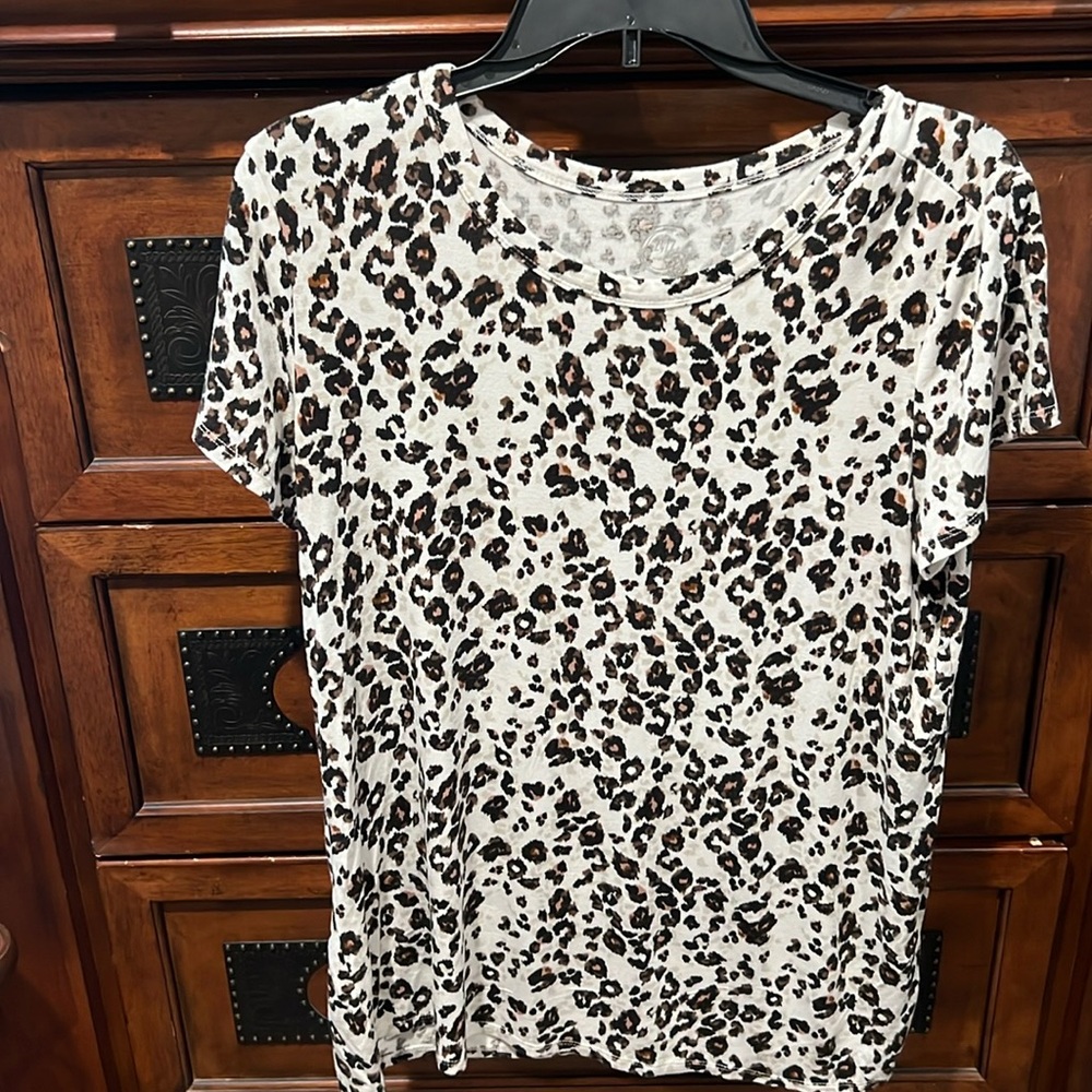 24/7 blouse size Large